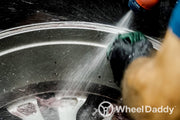 How to properly clean alloy wheels
