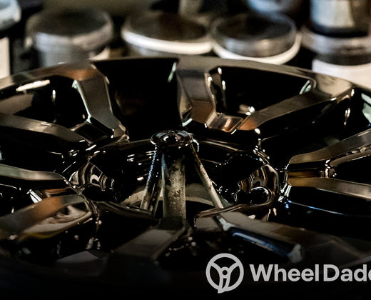 Practical guide: How to clean alloy wheels contactlessly without causing damage